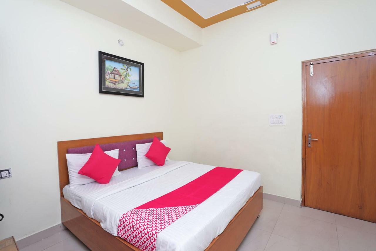 Oyo 38520 Hotel Silverspoon Roorkee Exterior foto
