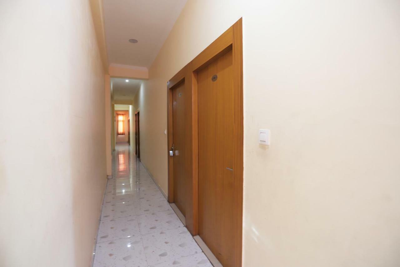 Oyo 38520 Hotel Silverspoon Roorkee Exterior foto